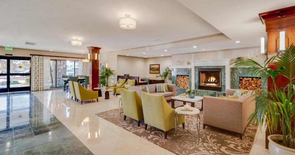 Ayres Hotel Corona - Riverside